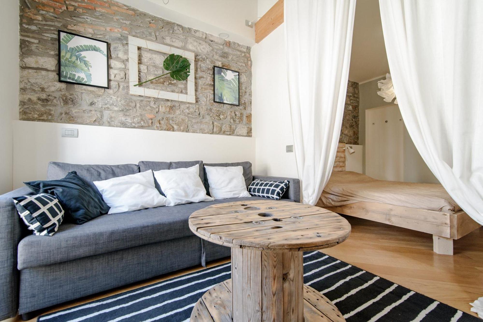 Gem Of The - Luxury Old Town Apartamento